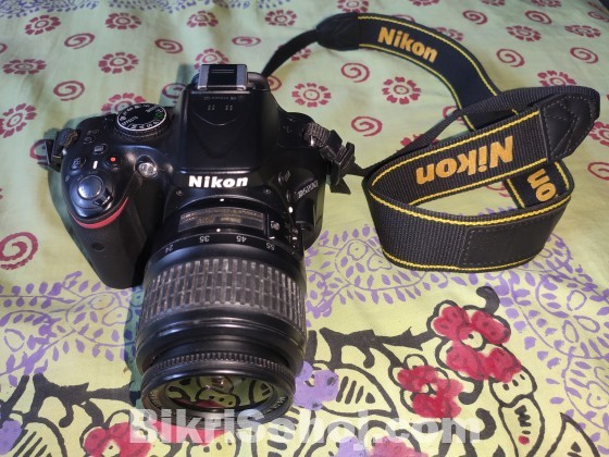 Nikon D 5200